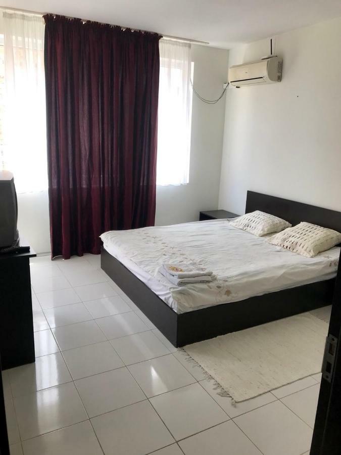 Helga Apartment Obzor Bagian luar foto