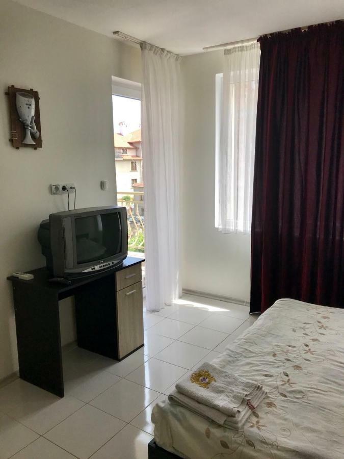Helga Apartment Obzor Bagian luar foto