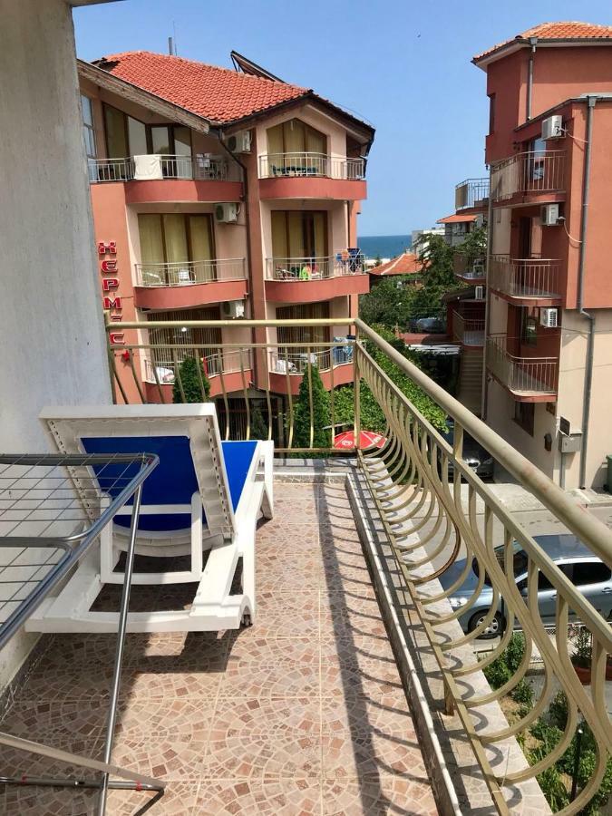 Helga Apartment Obzor Bagian luar foto